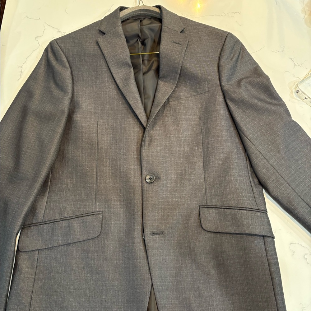 Men’s Kenneth Cole Reaction. Suit